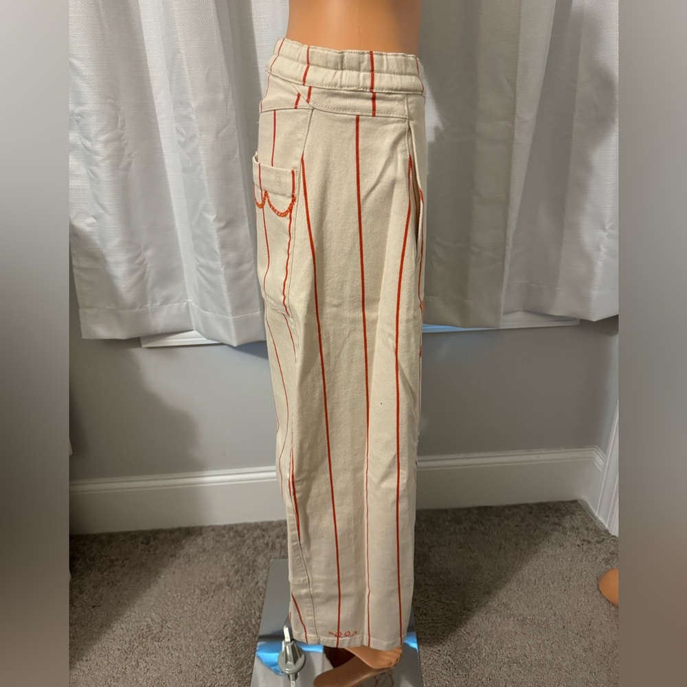 Cool Pilcro Anthropologie size M cream red stripe embroidered wide leg pants - Picture 4 of 6